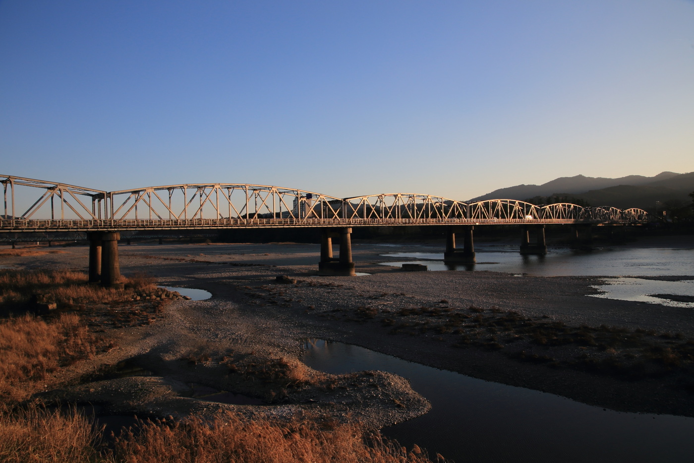 紙のまちいの町の町並み
