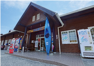 四万十・川の駅 カヌー館